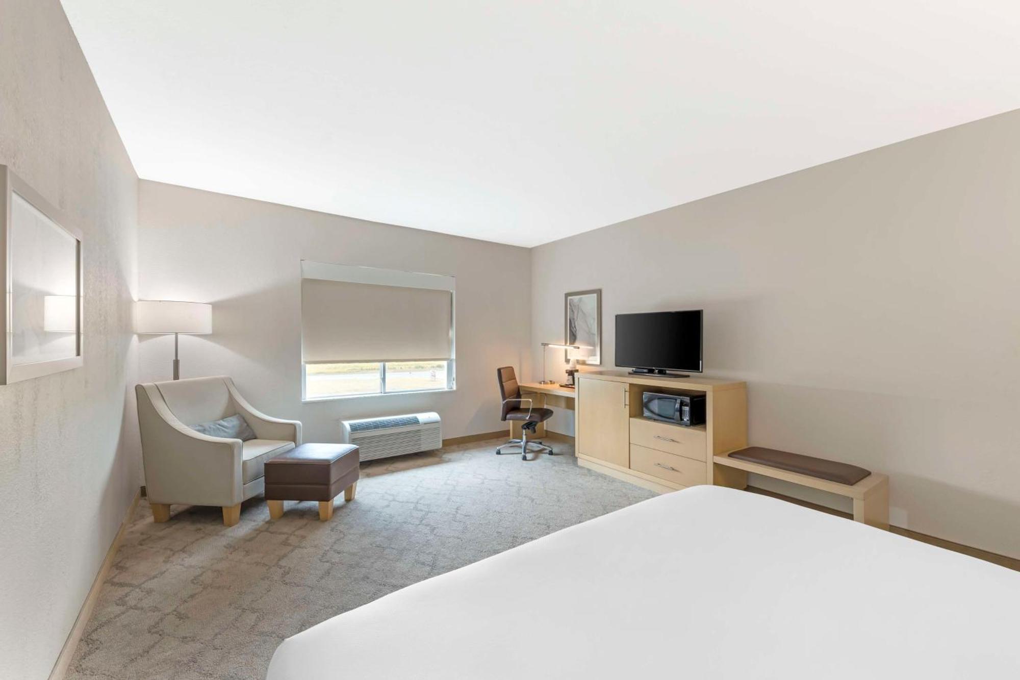 Best Western Plus Chickasha Inn Exterior photo